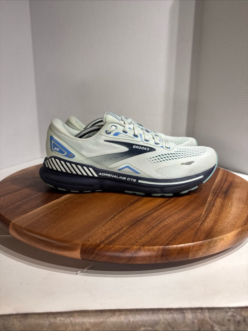 Brooks Men's Adrenaline GTS Sneakers - Light Gray with Blue Accents